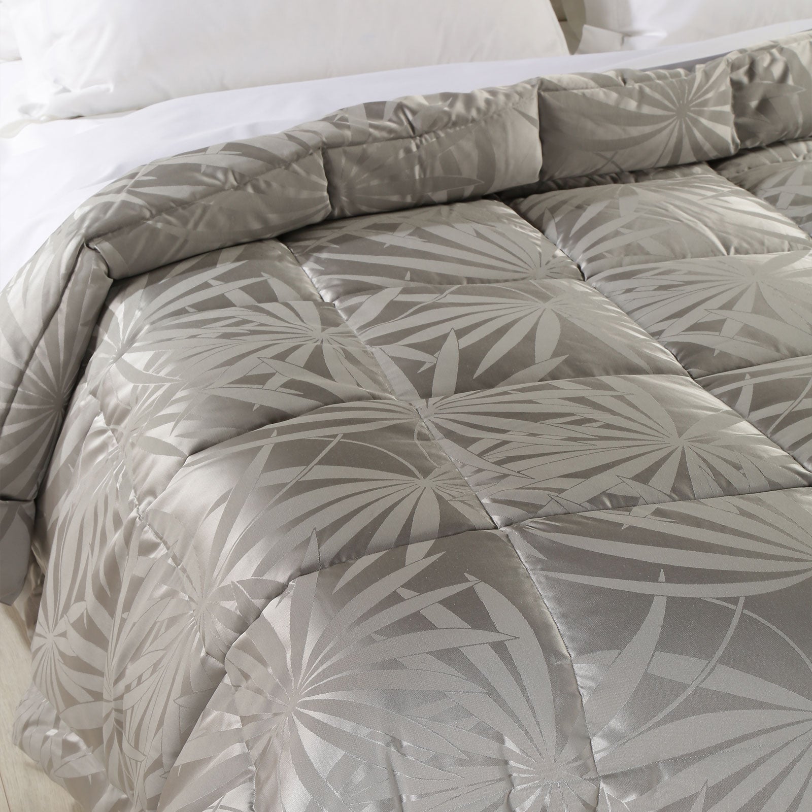 Trapunta-piuma-Matrimoniale-Grigio-Kenzia-Barocco-Caleffi-Jacquard-Piuma