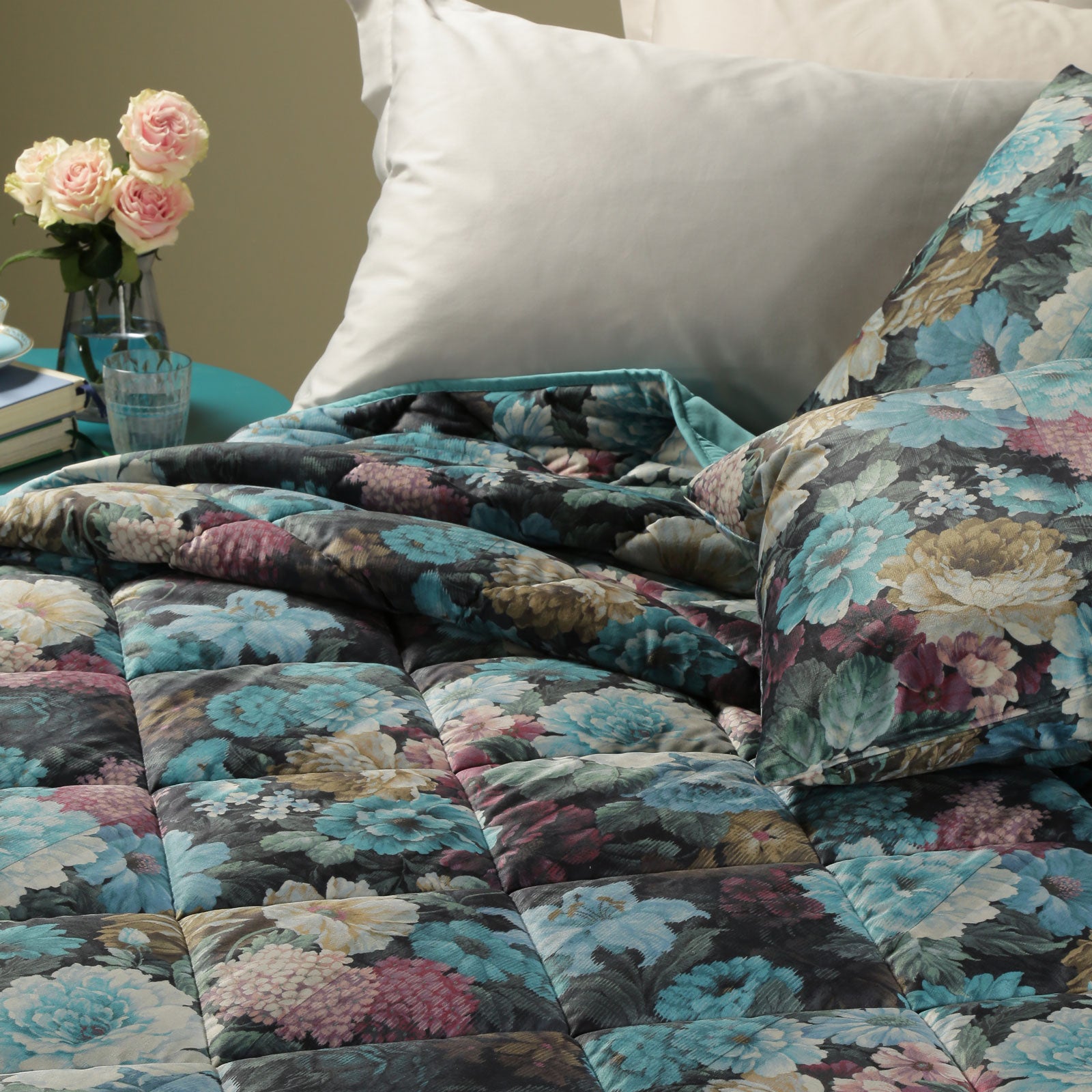 Trapunta-Matrimoniale-Unica-Rose Blu-Floreale-Caleffi-Velluto-Microfibra