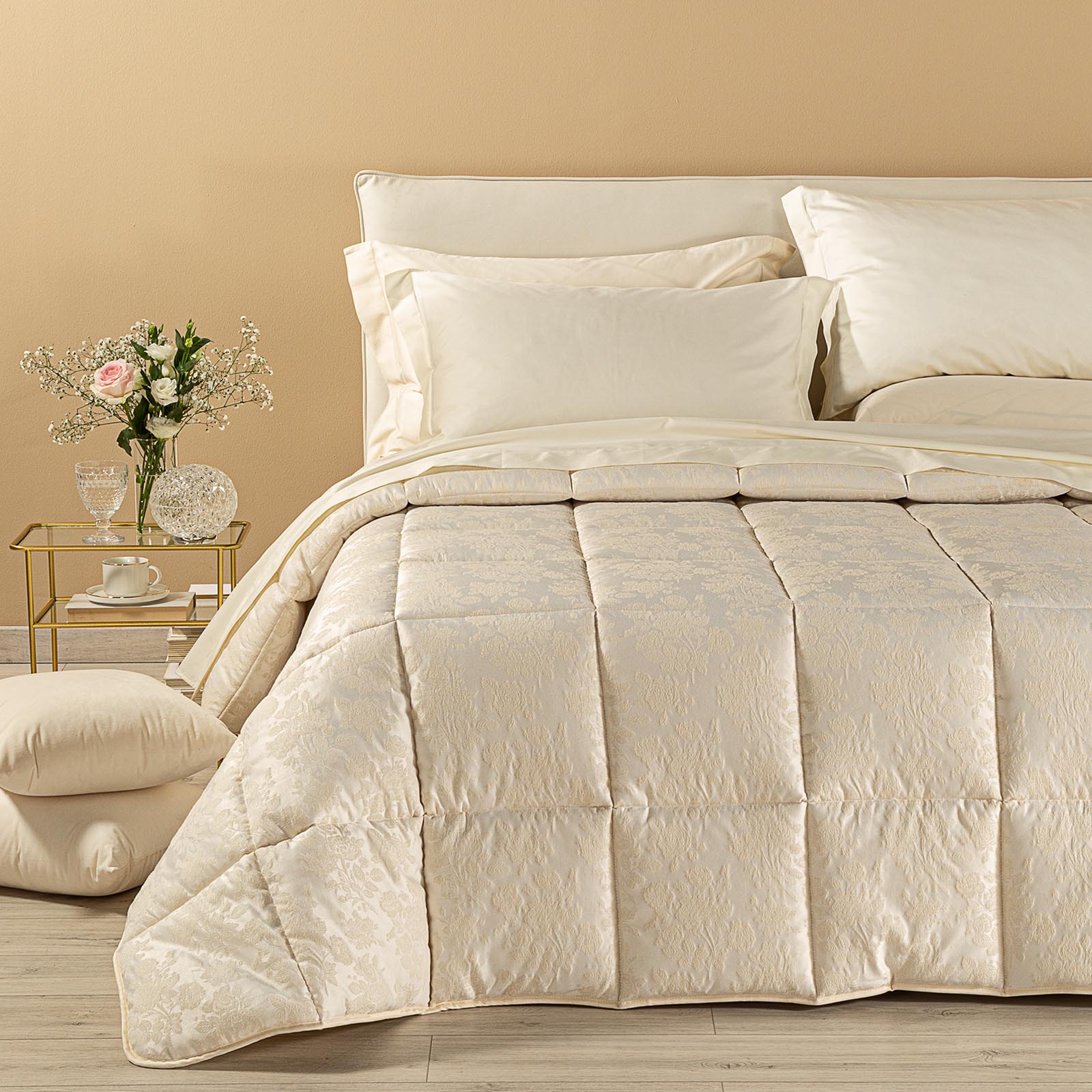 Trapunta-Matrimoniale-Avorio-Belfiore-Barocco-Caleffi-Jacquard-Microfibra