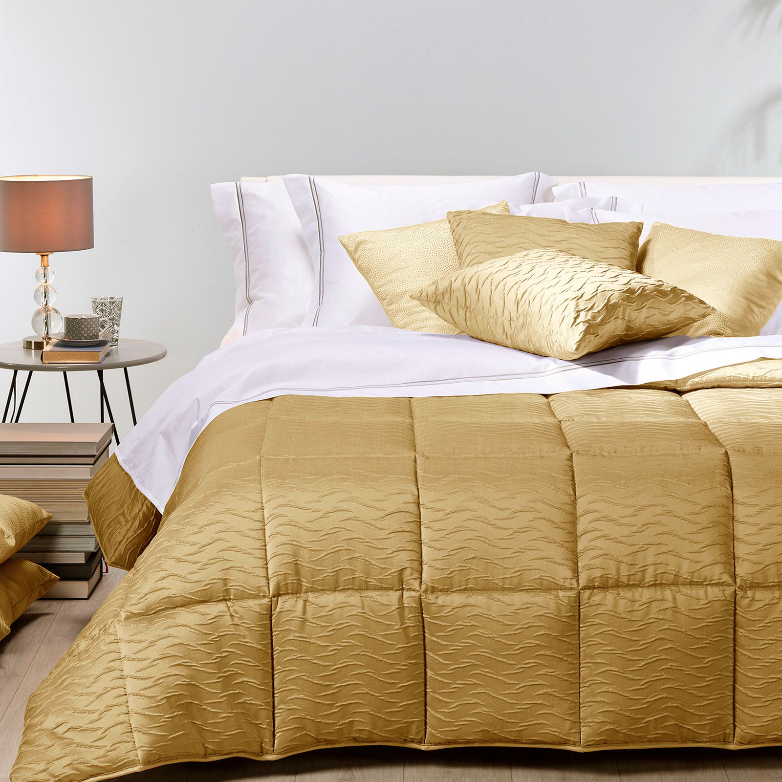 Trapunta-Matrimoniale-Oro-Silver-Tinta Unita-Caleffi-Jacquard-Microfibra