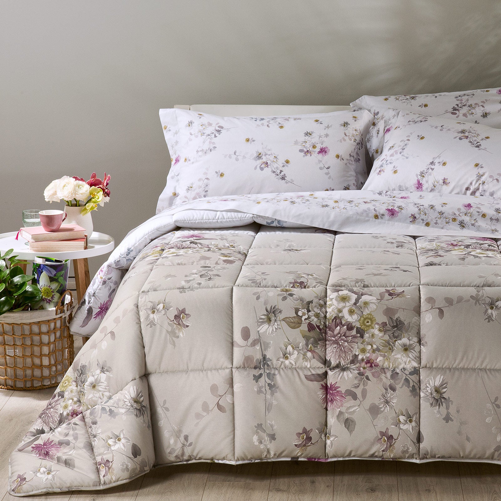 Trapunta-Matrimoniale-Unica-Aurora-Floreale-Caleffi-Cotone-Fibra-anallergica
